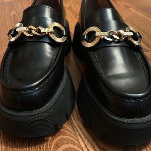 Black Zara platform loafers size 7.5